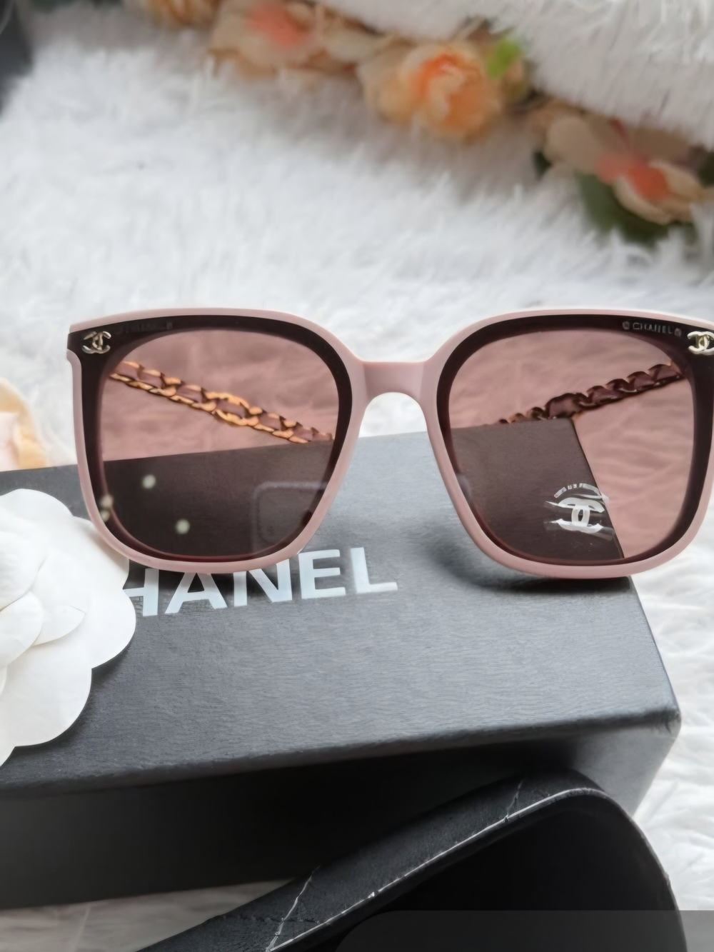 Chanel Pink Cat-Eye Sunglasses - Picture 2 of 3